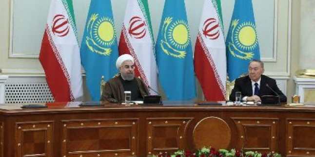 Ruhani: İslam dünyası bölgede istikrar ve barışın gelmesi için yardım etmeli