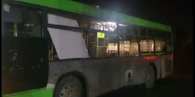 Teröristlerin Şam’a fırlattığı füze yolcu otobüsüne düştü: 9 yaralı