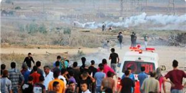 Siyonist İsrail Güçleri Gazze Sınırında Göstericilere Ateş Açtı: 42 Yaralı