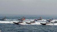 İran’ın hücumbotları sürekli ABD savaş gemilerinin çevresinde