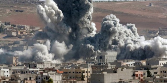 ABD Koalisyon Uçakları Suriye Halkını Bombaladı: 3 Şehid