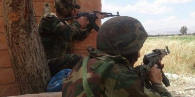 Suriye Ordusu Aralarında Siyonist Subaylarında Bulunduğu 30 Yabancı Subayı Esir Aldı