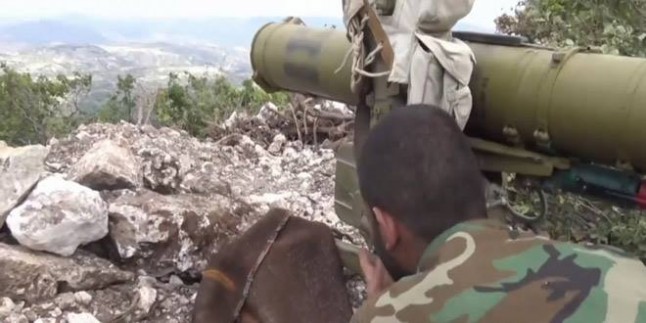 Suriye Ordusu Hama Kırsalında Yuvalanan Teröristlere Darbe İndirdi