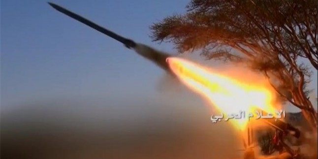 Yemen Hizbullahı, Suudi Arabistan’ın Abha Sahillerini Kahir-1 Füzesiyle Vuruldu