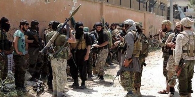 El-Nusra ve Türkiye’nin desteklediği örgüt birbirine düştü