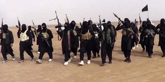 IŞİD Teröristleri Deyrezzor’da Sivil Halka Saldırdı