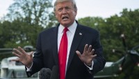 900 diplomat Trump’a muhtıra verdi