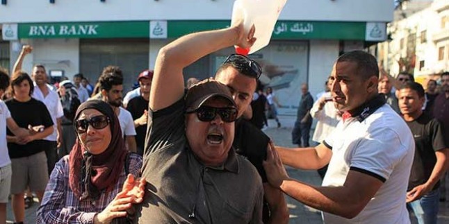 Tunus’ta Güvenlik Güçleri Eylemcilere Sert Müdahaleler Yaptı