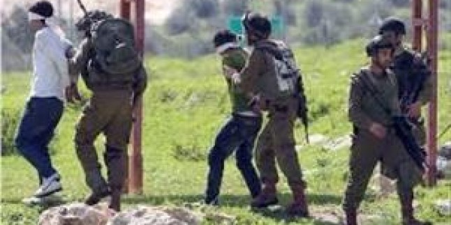 Siyonist İsrail Güçleri Bu Sabah Batı Yaka’da 47 Filistinli Genci Tutukladı
