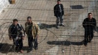 Siyonist Rejim Filistinli tutukluların Cuma Namazı Kılmasını Yasakladı