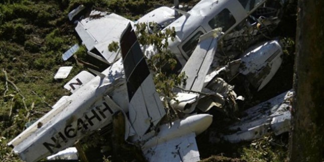 Afrika’da uçak kazası: 6 ölü