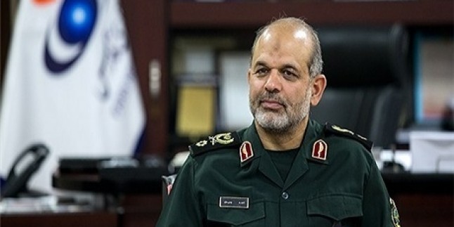 General Vahidi: İran füzeleri siyasi kapsama alınamaz