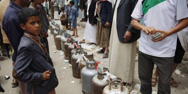 Alman Dergisi Spiegel: Dünya Yemen Halkının Acılarını Görmezden Gelmek İçin Çabalıyor