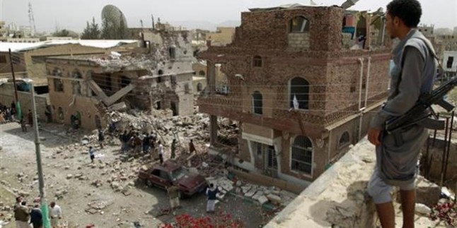 Yemen’in başkentinde cami yakınında patlama meydana geldi