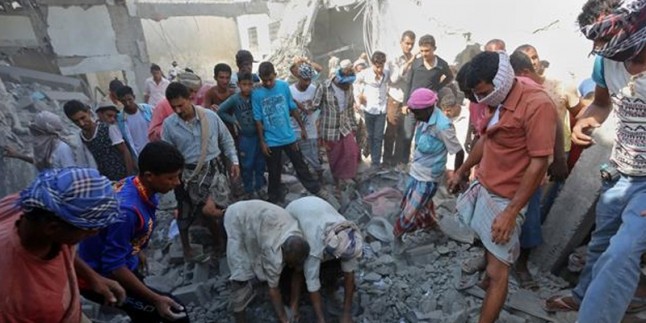 Suud Güçleri, Yemen Halkını Bombalamaya Devam Ediyor: 12 Şehid ve Yaralı