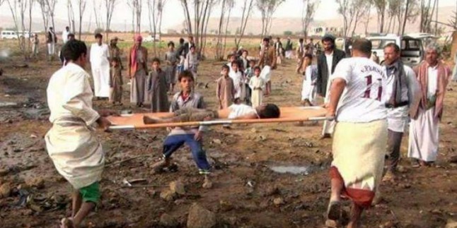 Suudi Rejimi Yemen Halkını Bombaladı: Aynı Aileden 9 Kişi Şehid Oldu
