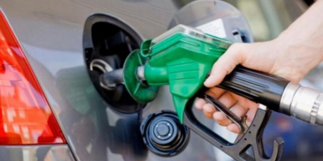 İran’da benzin artık Yakıt Kartı ile satılacak