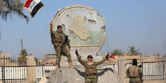 Irak Ordusu Musul’da Yüzlerce Sivili IŞİD’in Elinden Kurtardı